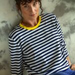 animush longsleeve oversize w biało-granatowe paski żółta lamówka 1