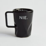 animush kubek czarny nie